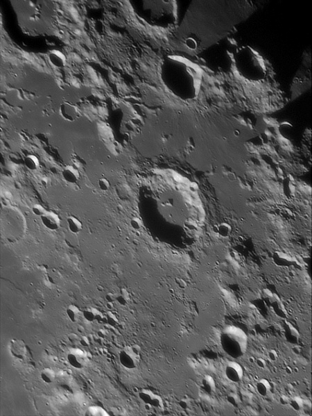File:MoonSantbech101006.jpg