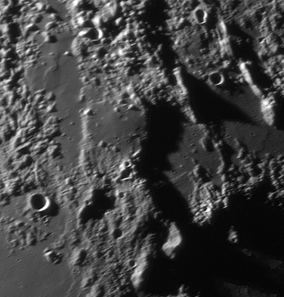 File:Ina Caldera 09 14 06.jpg